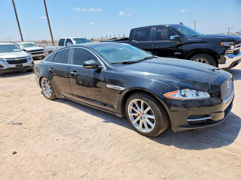 2015 JAGUAR XJ   