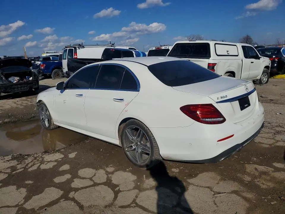 2019 MERCEDES-BENZ E 300  