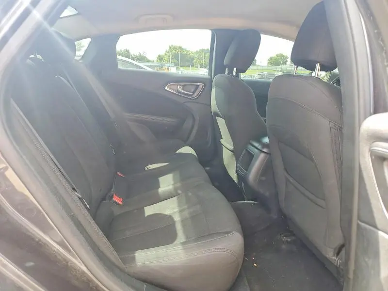 2017 CHRYSLER 200 LX  