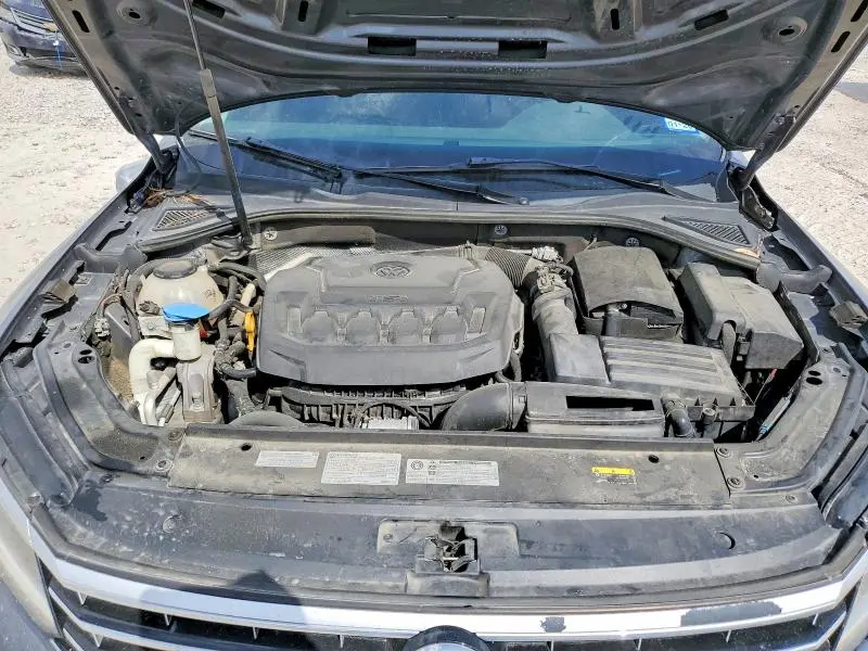 2018 VOLKSWAGEN PASSAT SE  