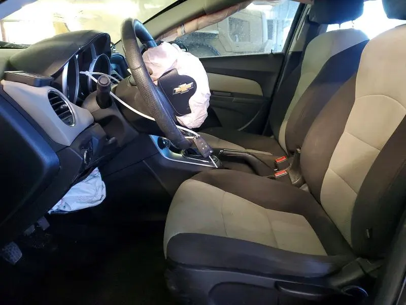 2013 CHEVROLET CRUZE LS  