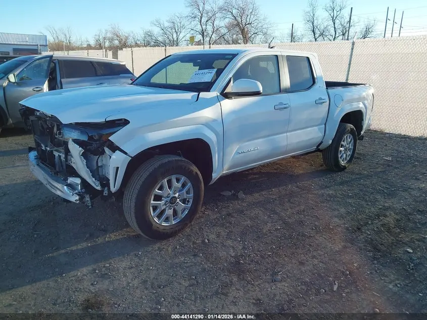 2025 TOYOTA TACOMA SR5