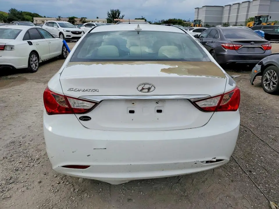2013 HYUNDAI SONATA GLS  