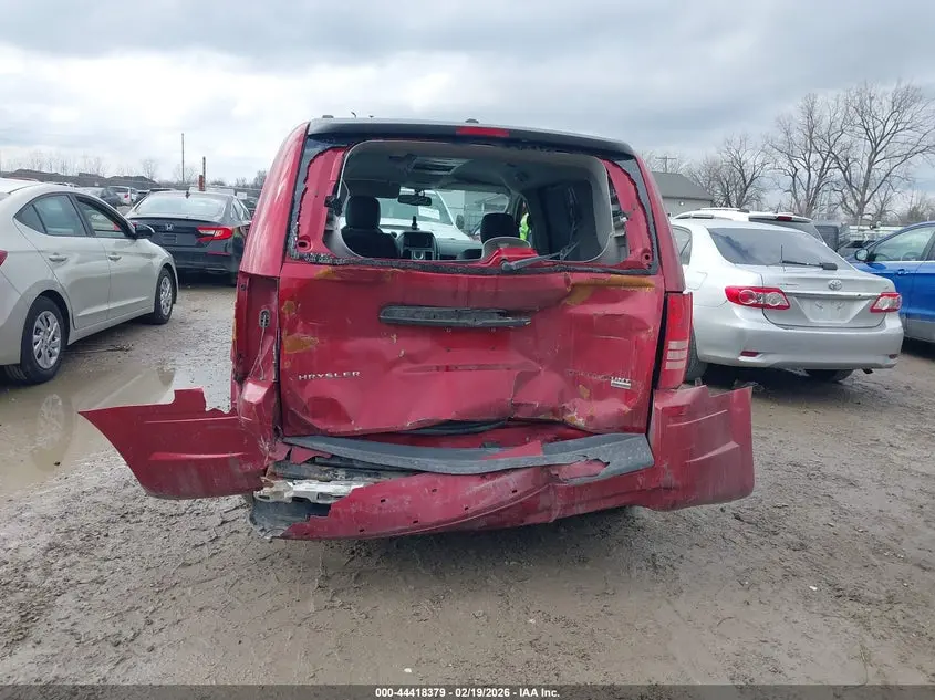 2010 CHRYSLER TOWN & COUNTRY TOURING
