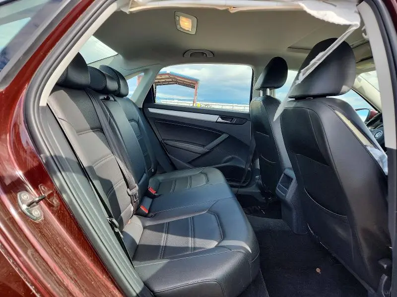 2012 VOLKSWAGEN PASSAT SE  