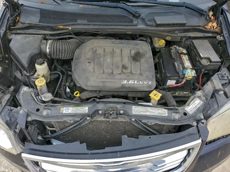 2011 CHRYSLER TOWN & COUNTRY LIMITED  