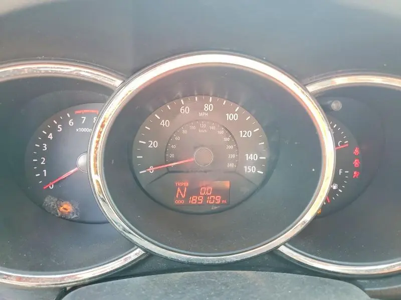 2012 KIA SORENTO LX  