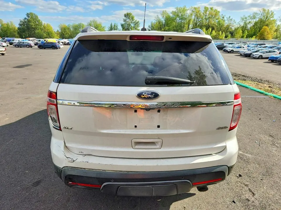 2011 FORD EXPLORER XLT  