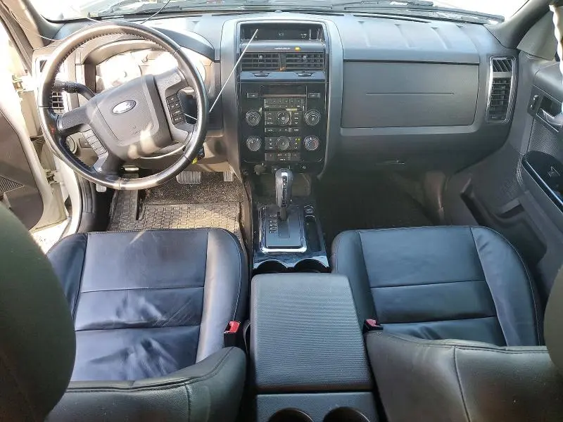 2011 FORD ESCAPE LIMITED  
