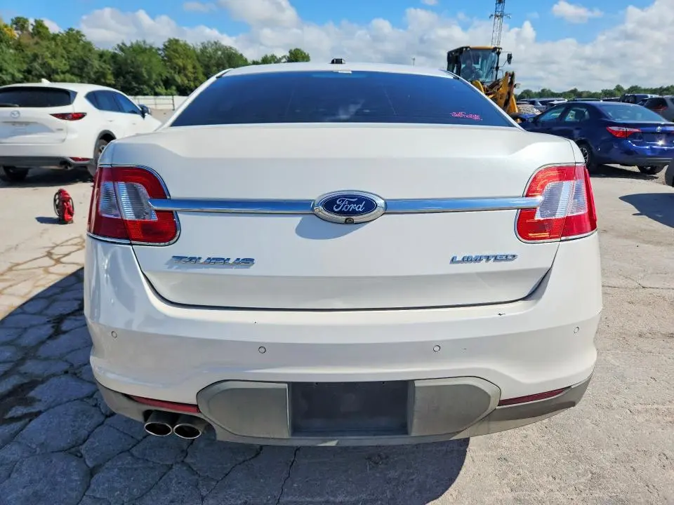 2010 FORD TAURUS LIMITED  