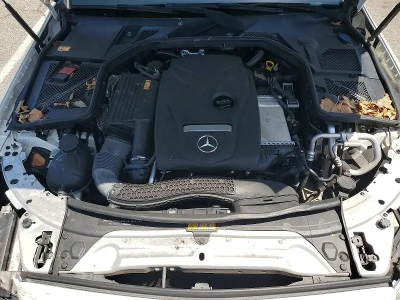 2015 MERCEDES-BENZ C 300  
