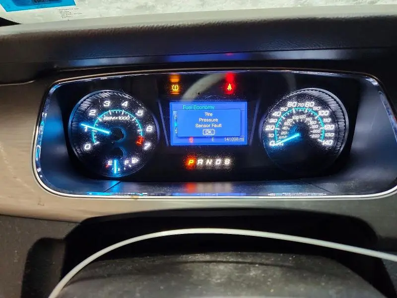 2013 FORD TAURUS SEL  