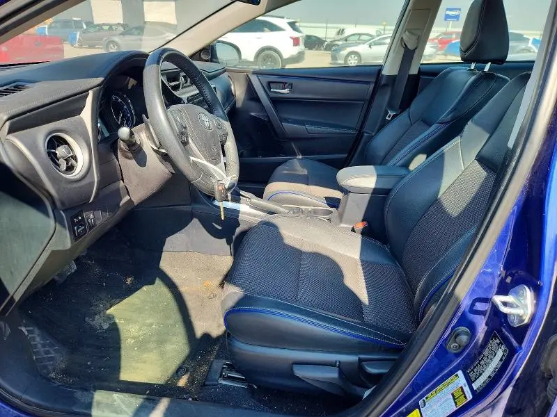 2017 TOYOTA COROLLA SE  