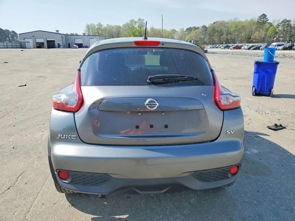 2016 NISSAN JUKE SV  