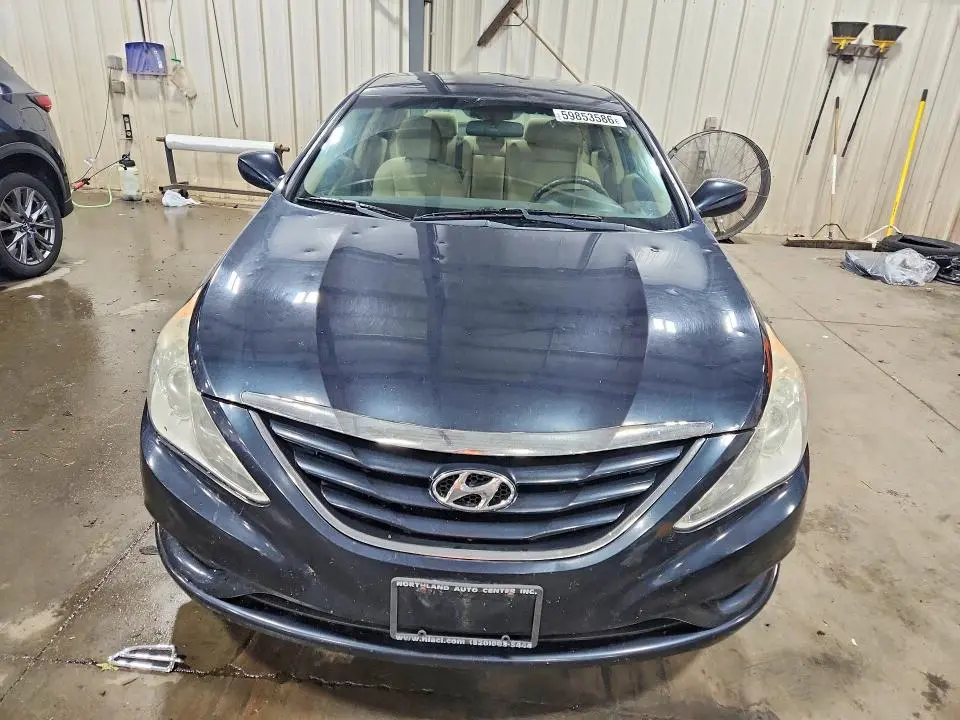 2011 HYUNDAI SONATA GLS  
