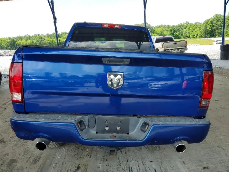 2015 RAM 1500 ST  