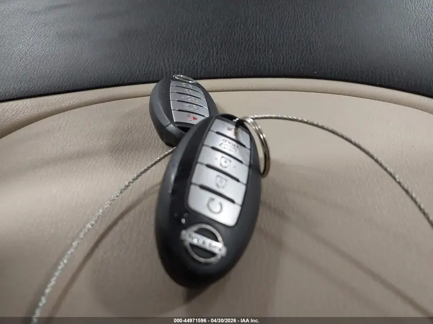 2016 NISSAN PATHFINDER PLATINUM