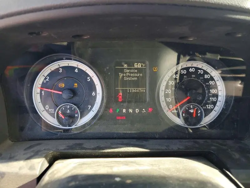 2013 RAM 1500 ST  