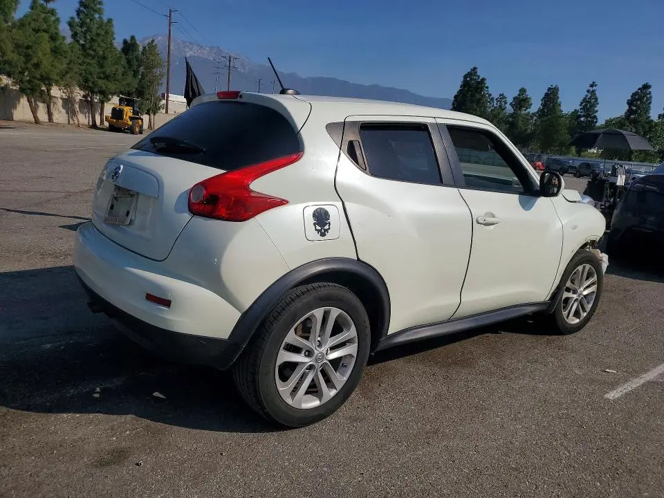 2012 NISSAN JUKE S  
