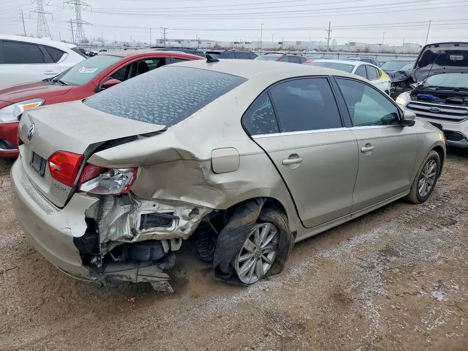 2013 VOLKSWAGEN JETTA SEL  