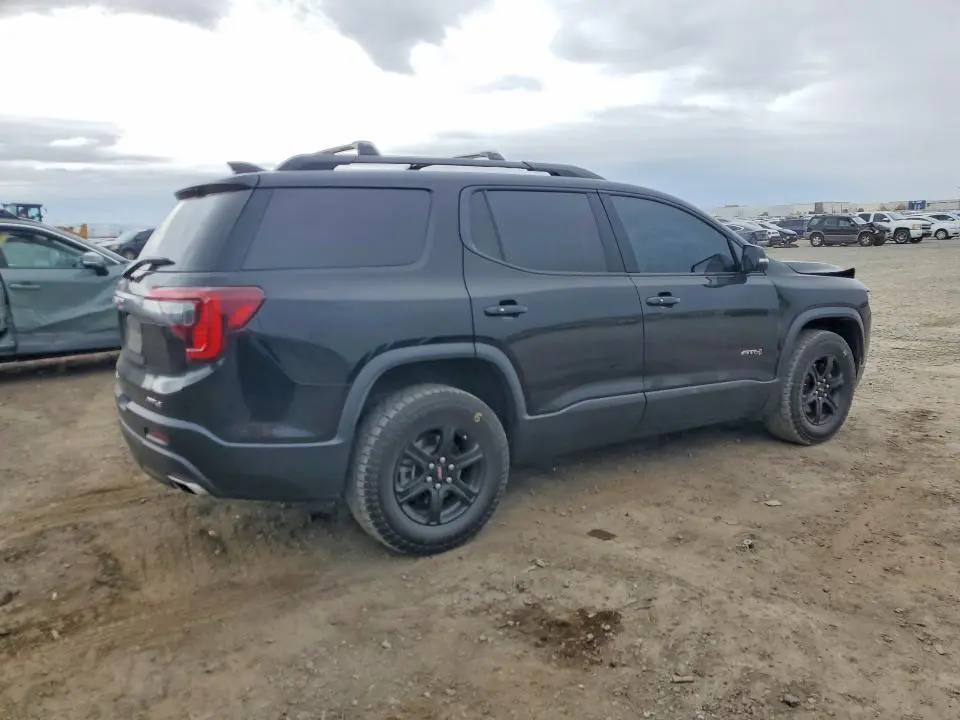 2021 GMC ACADIA AT4  