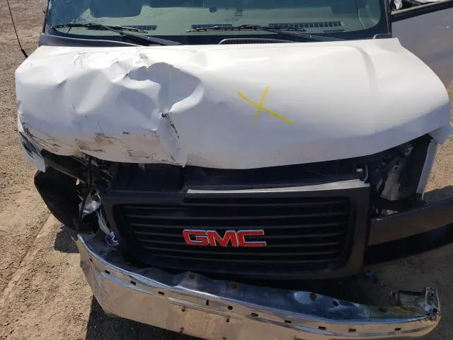 2017 GMC SAVANA G2500  