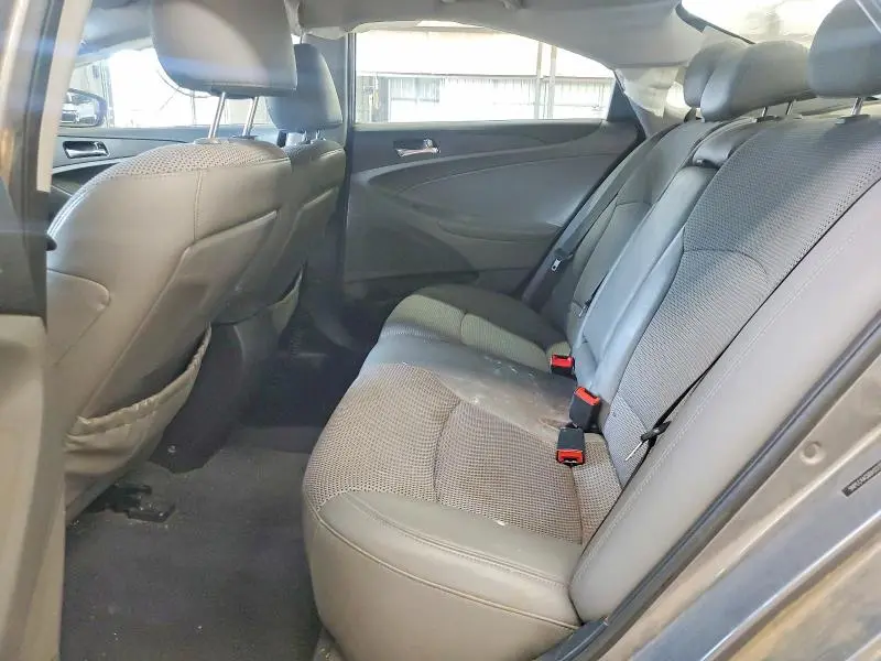 2011 HYUNDAI SONATA SE  