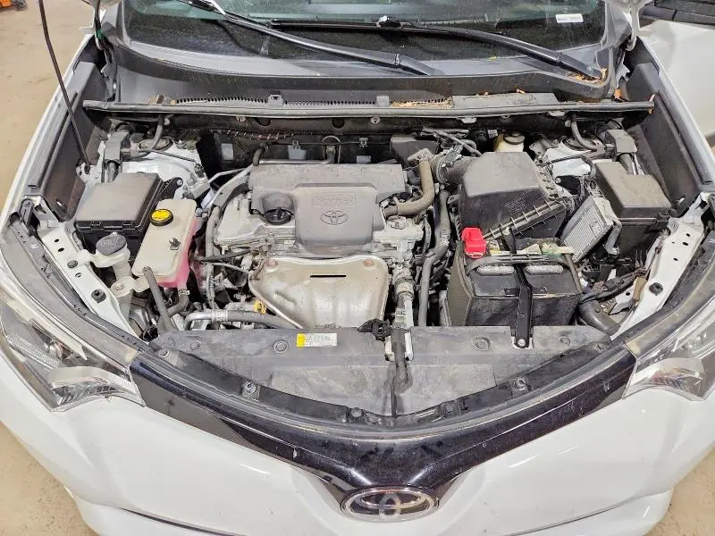 2017 TOYOTA RAV4 SE  