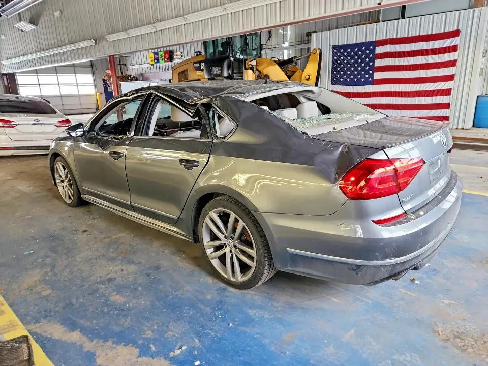 2016 VOLKSWAGEN PASSAT S  