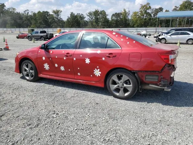 2014 TOYOTA CAMRY SE