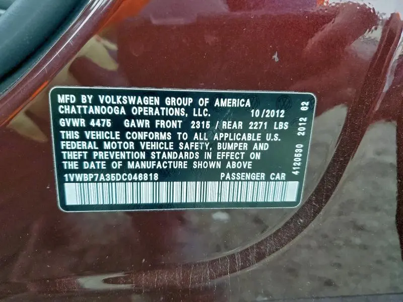 2013 VOLKSWAGEN PASSAT SE  