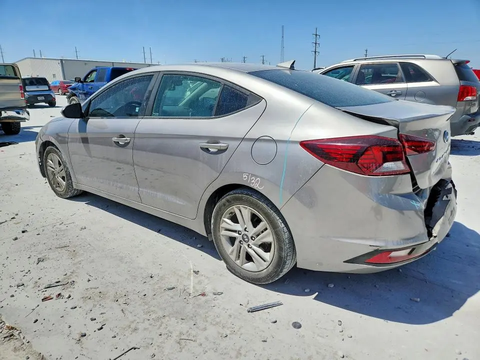 2020 HYUNDAI ELANTRA SEL  