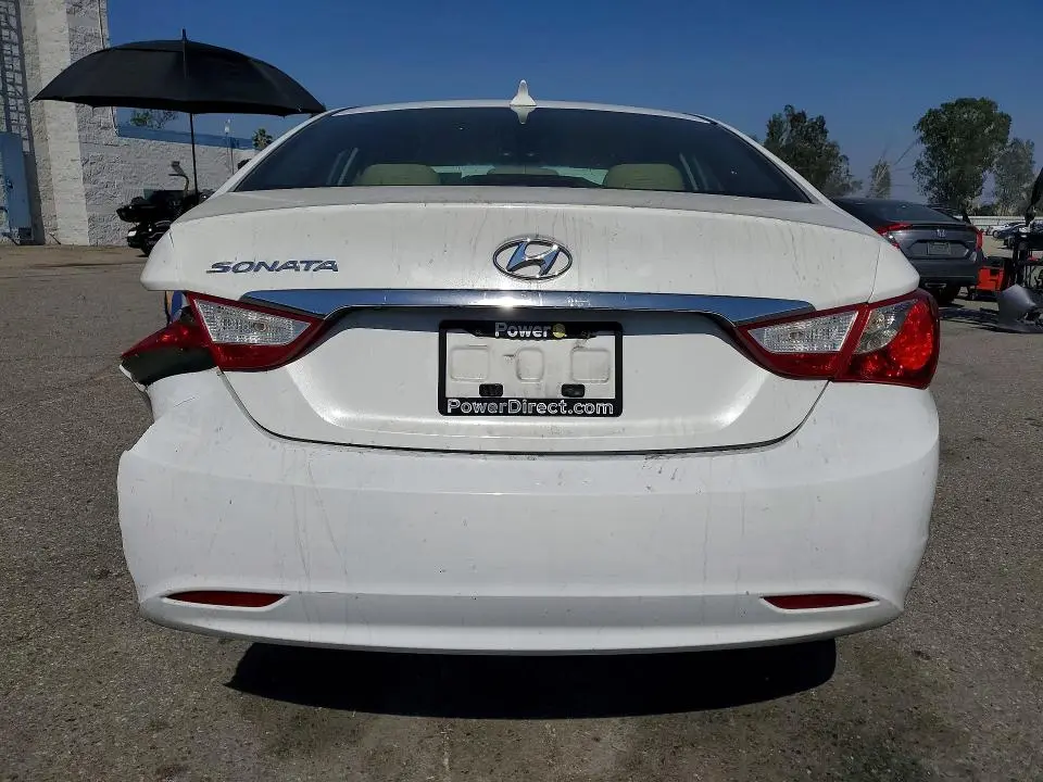2011 HYUNDAI SONATA GLS  