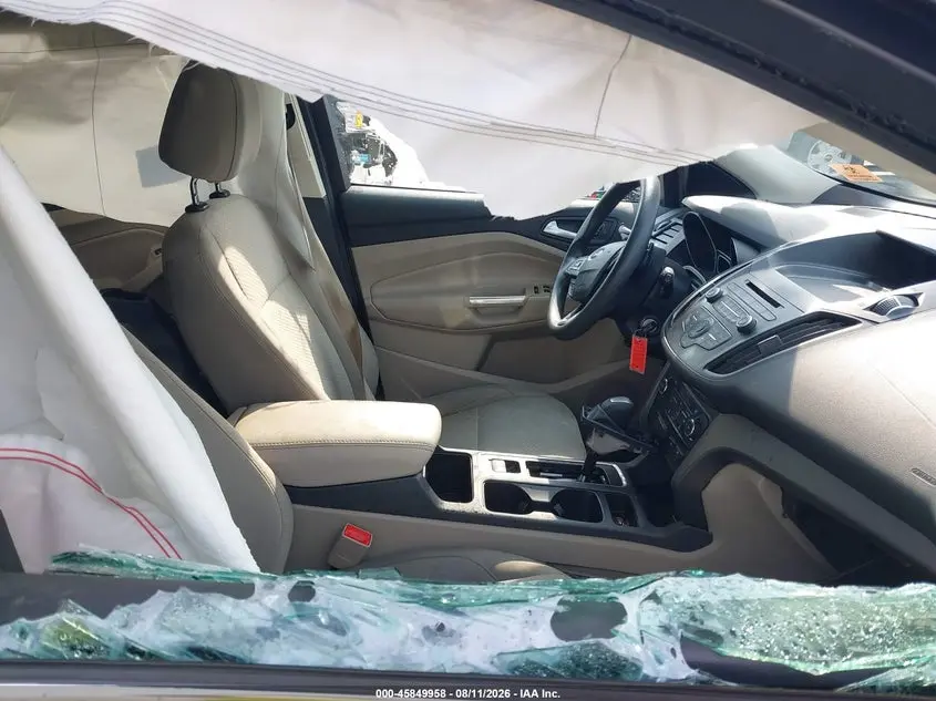 2017 FORD ESCAPE SE
