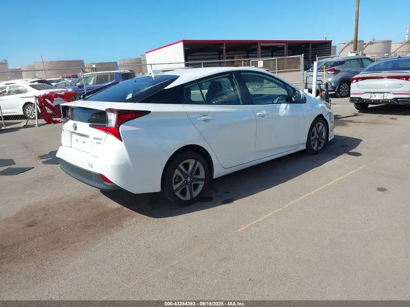 2022 TOYOTA PRIUS XLE