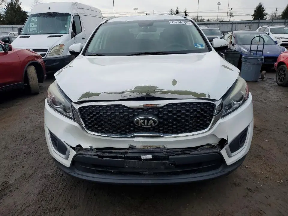 2016 KIA SORENTO LX  