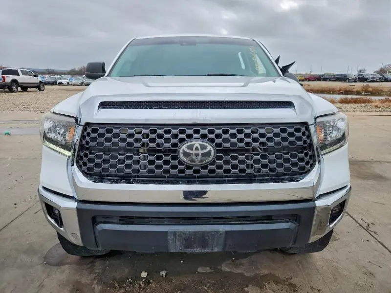 2020 TOYOTA TUNDRA CREWMAX SR5  