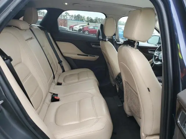 2018 JAGUAR F-PACE PRESTIGE  