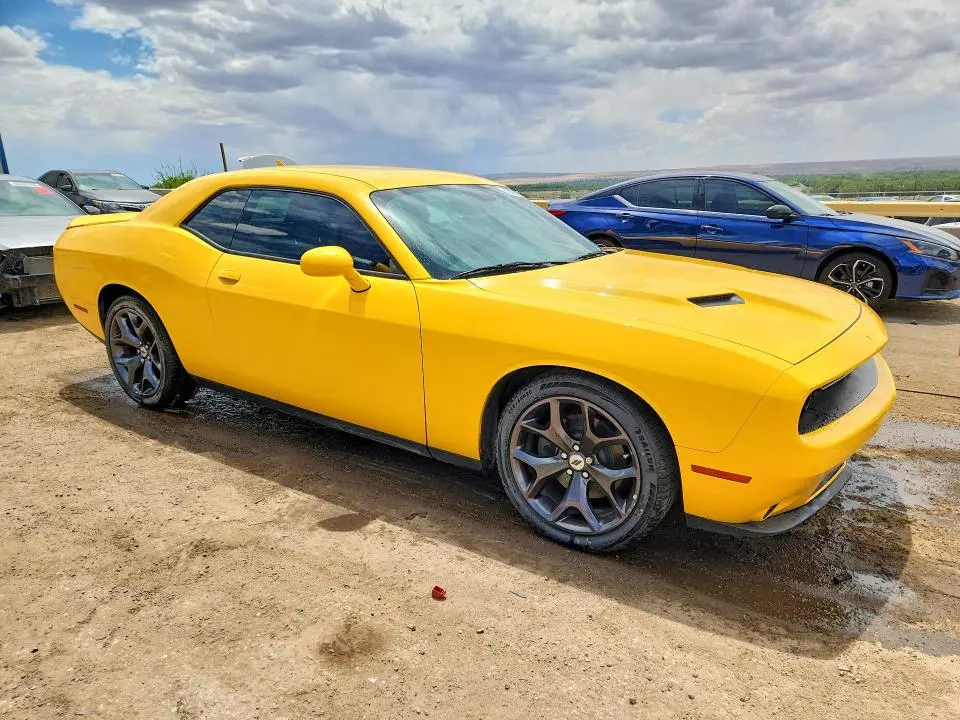2018 DODGE CHALLENGER SXT  