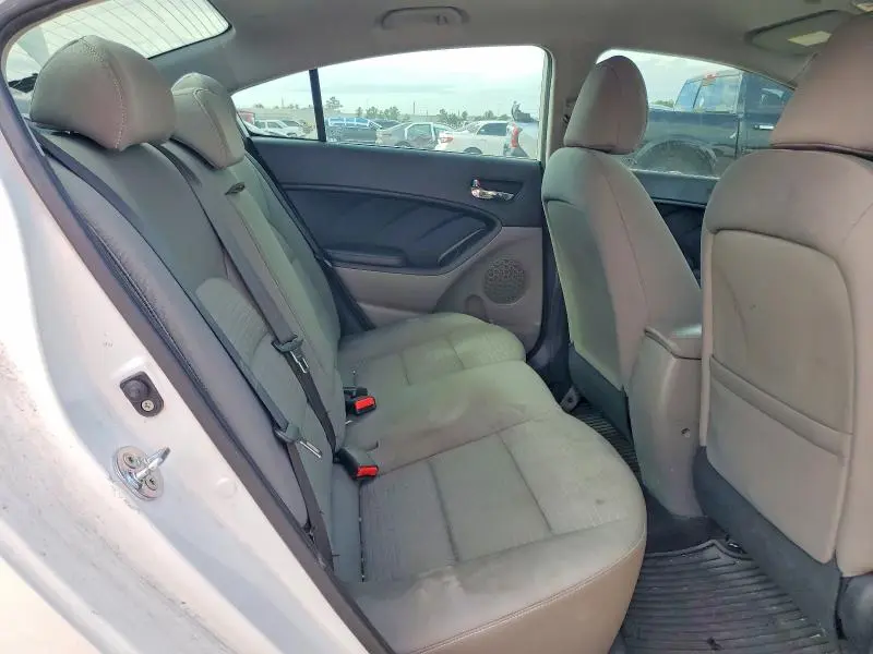 2014 KIA FORTE LX  