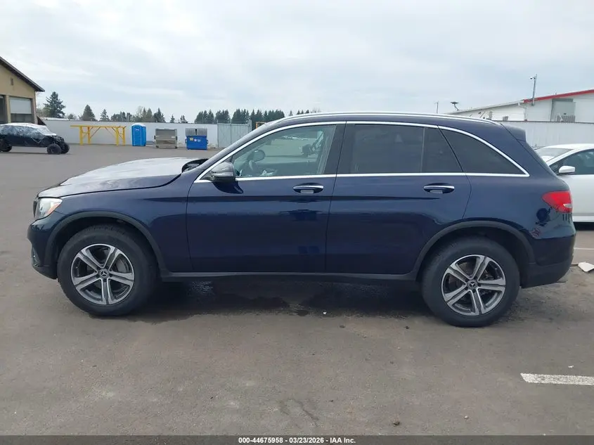 2019 MERCEDES-BENZ GLC 300  