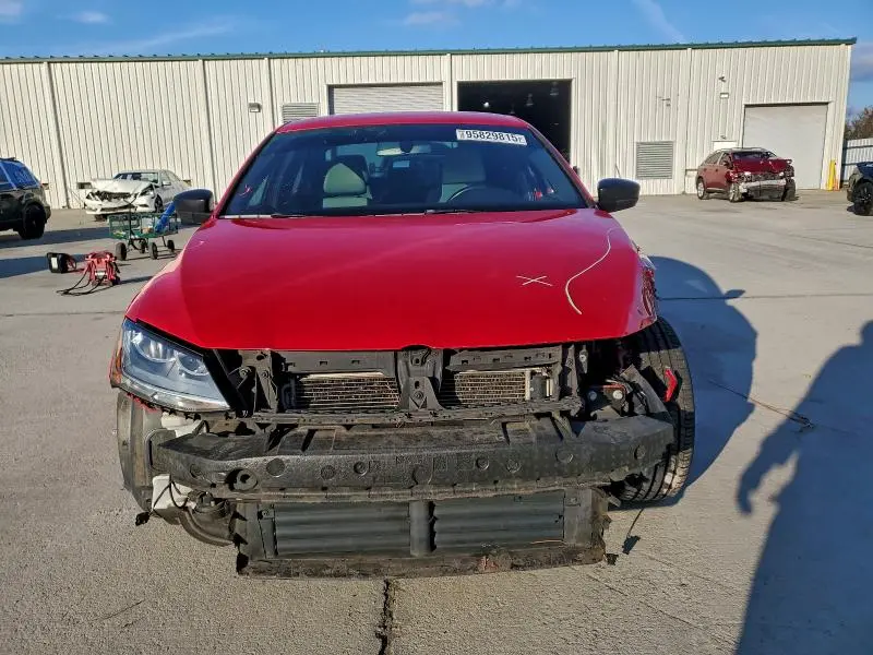 2017 VOLKSWAGEN JETTA SPORT  