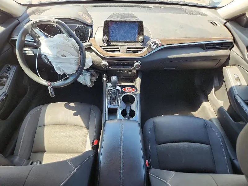 2024 NISSAN ALTIMA SV  