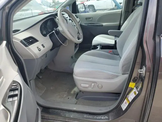 2012 TOYOTA SIENNA LE  