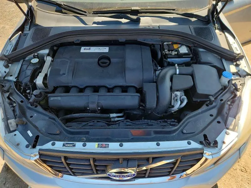 2013 VOLVO XC60 3.2  