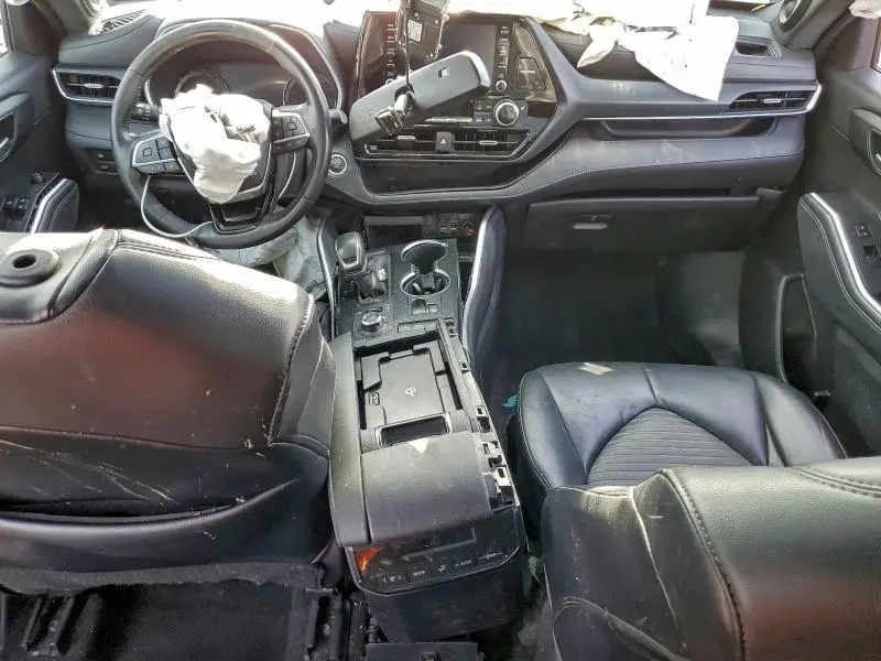 2021 TOYOTA HIGHLANDER XSE  