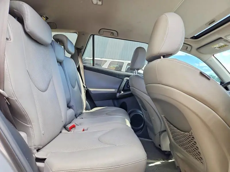 2010 TOYOTA RAV4 LIMITED  