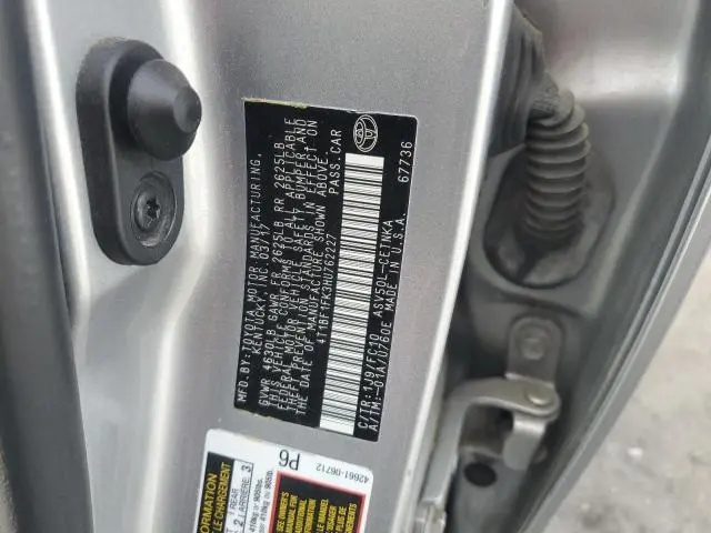 2017 TOYOTA CAMRY LE  
