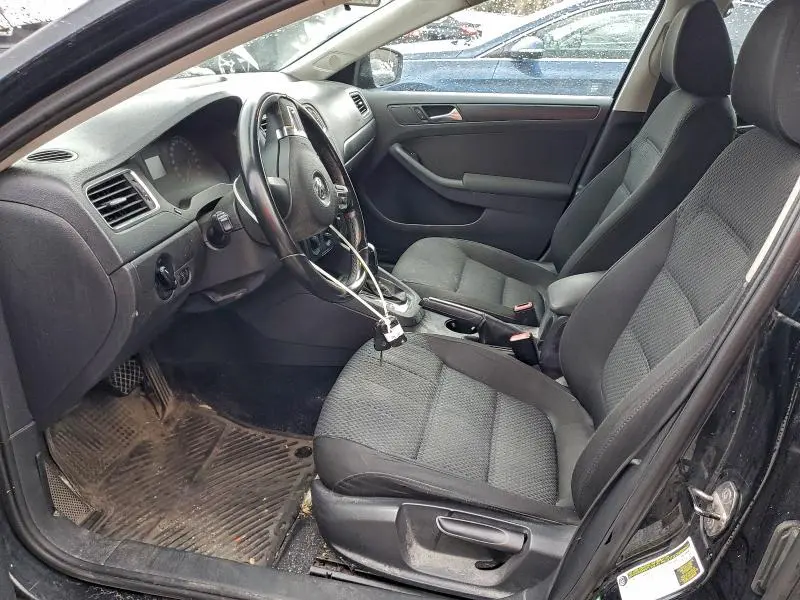 2012 VOLKSWAGEN JETTA   