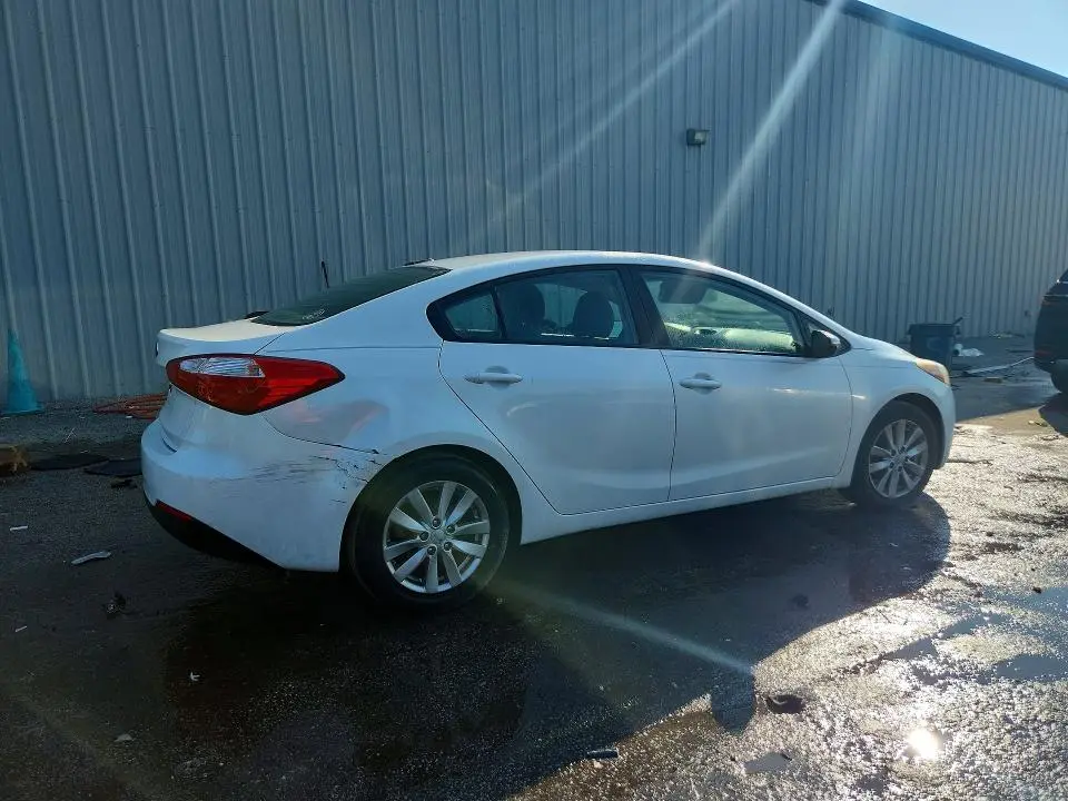 2016 KIA FORTE LX  
